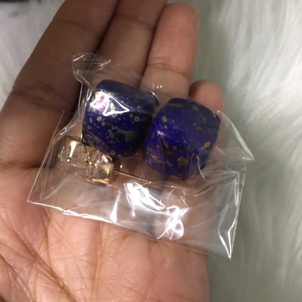⭐️ Navy/gold Square ear jacket earrings - Picture 3 of 4